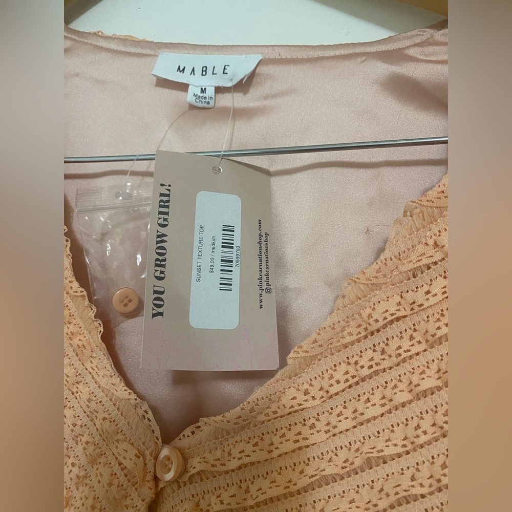 MARBLE Sunset Texture Cropped Top - Picture 4 of 5
